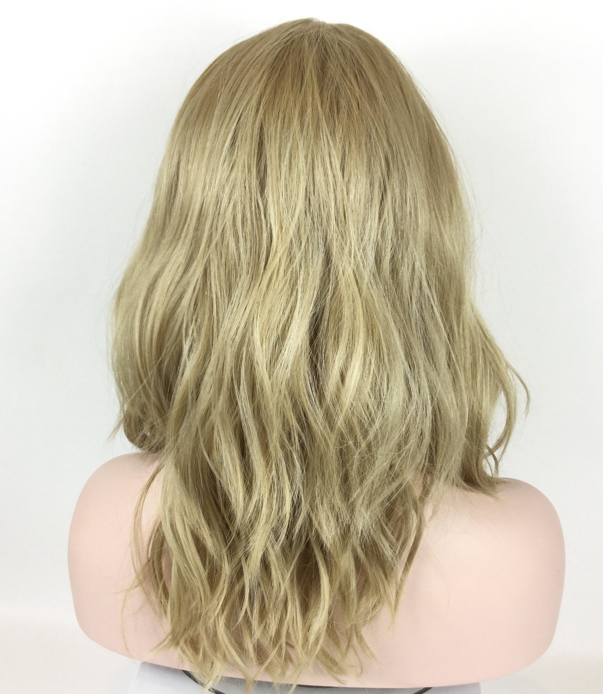 Luxurious LACE-FRONT Center Part High-heat Synthetic Fiber Wavy Long ...