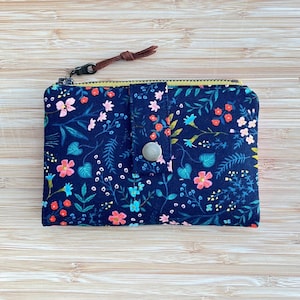 Essex Wallet | Rifle Paper Co Fabric | Wildwood Floral Metallic | Navy