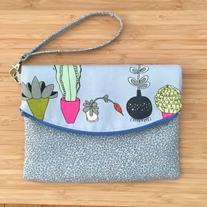 Cartera de mano con cremallera y bolsillo trasero oculto Heidi / Estampado de cactus
