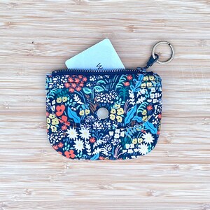 Carteira Snap Card | Dois tamanhos | Rifle Paper Co. | Bon Voyage | Meadow | Preto Floral Metálico