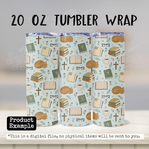 Könnte beinhalten: Drei 591 ml Becherverpackungen mit hellblauem Hintergrund und einem sich wiederholenden Muster aus Büchern, Kreuzen, Katzen, Brillen und Kaffeetassen. Der Text "20 OZ TUMBLER WRAP" steht oben. Die Worte "Product Example" stehen in einem schwarzen Feld.