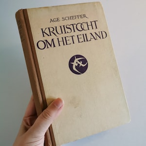 1945 Dutch Vintage Fiction, Kruistocht Om Het Eiland Book Cover Journaling