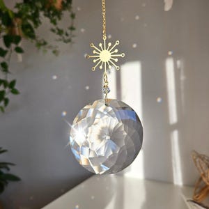 Großer 7,5cm Sonnenfänger fürs Fenster- großer Glaskristall für magisches Lichtspiel, Lichtfänger, Feng Shui, besonderes Geschenk