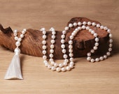 Pearl Mala Beads 108 8mm Tibetan Prayer Beads Mala Necklace Japa Mala Yoga Meditation Beads Tassel Necklace for Men Women Beads
