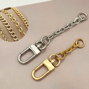 Louis Vuitton Chain Links Necklace Gold Metal