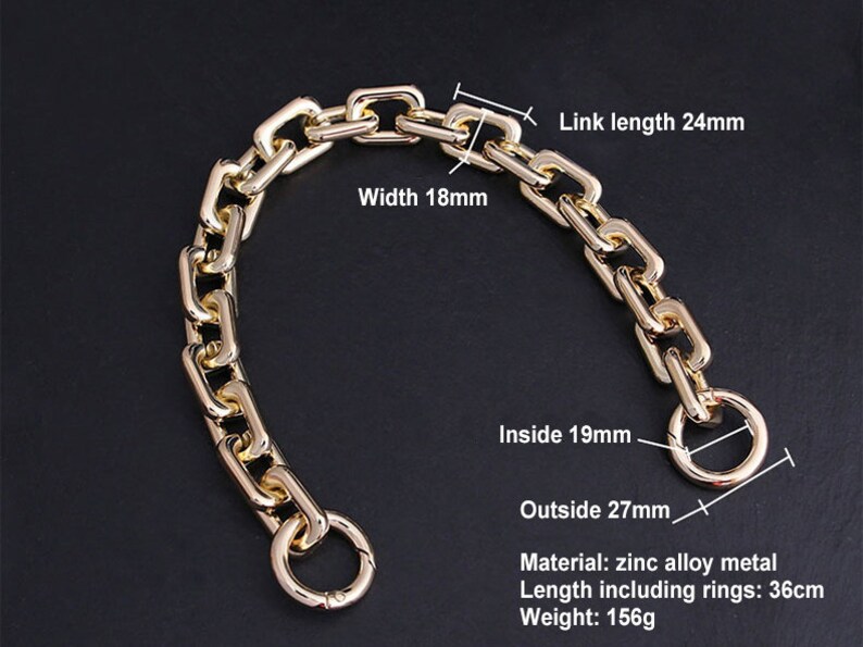 May include: A gold chain necklace with a link length of 24mm, width of 18mm, inside diameter of 19mm, and outside diameter of 27mm. The chain is made of zinc alloy metal and is 36cm long including the rings. It weighs 156g.