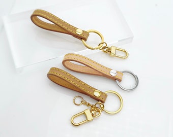 Llavero con colgante para bolso de piel vachetta