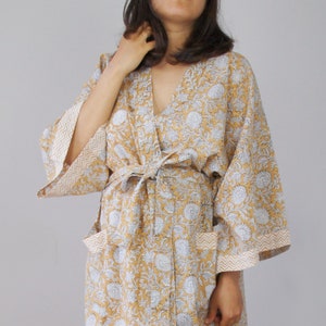 Roupão &quot;HINA&quot; da Amaari, marrom-branco, floral, feito à mão, algodão, loungewear, casaco, roupa de maternidade, férias, verão,