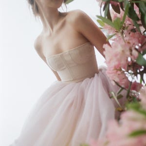 Colorful tulle wedding dress, ballet wedding dress, a silhouette dress