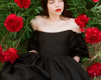 Flare puffy dress #BLK / Her Praha リトマス
