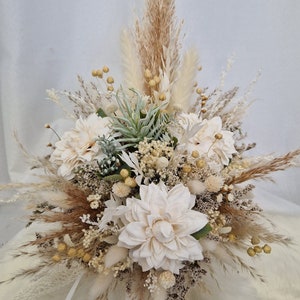 Brautstrauß Weiß Beige Ivory Dahlien Bohostrauß Pampasgras Trockenblumenstrauß Boho Strauß Trockenblumen Sommer Hochzeit Bild 8