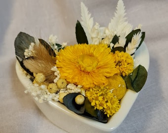 Herz mit Trockenblumen, Geschenk Muttertag kleines Gesteck Trockenblumengesteck Ringkissen