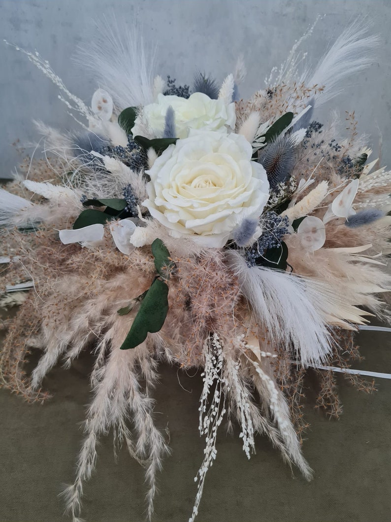 Autoschmuck mit 2 Mini Deko fürs Spiegel, Iceblau mit Rosen Grau Blau Creme Pampasgras Boho Trockenblumen Hochzeit Bild 1