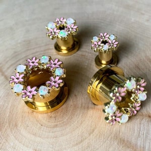 2g - 5/8&#39; (16mm) Pink Daisy and Opalite Screw Fit Tunnels Plugs Gauges