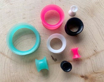 8g - 1' (25mm) Flexible Silicone Double Flare Tunnels