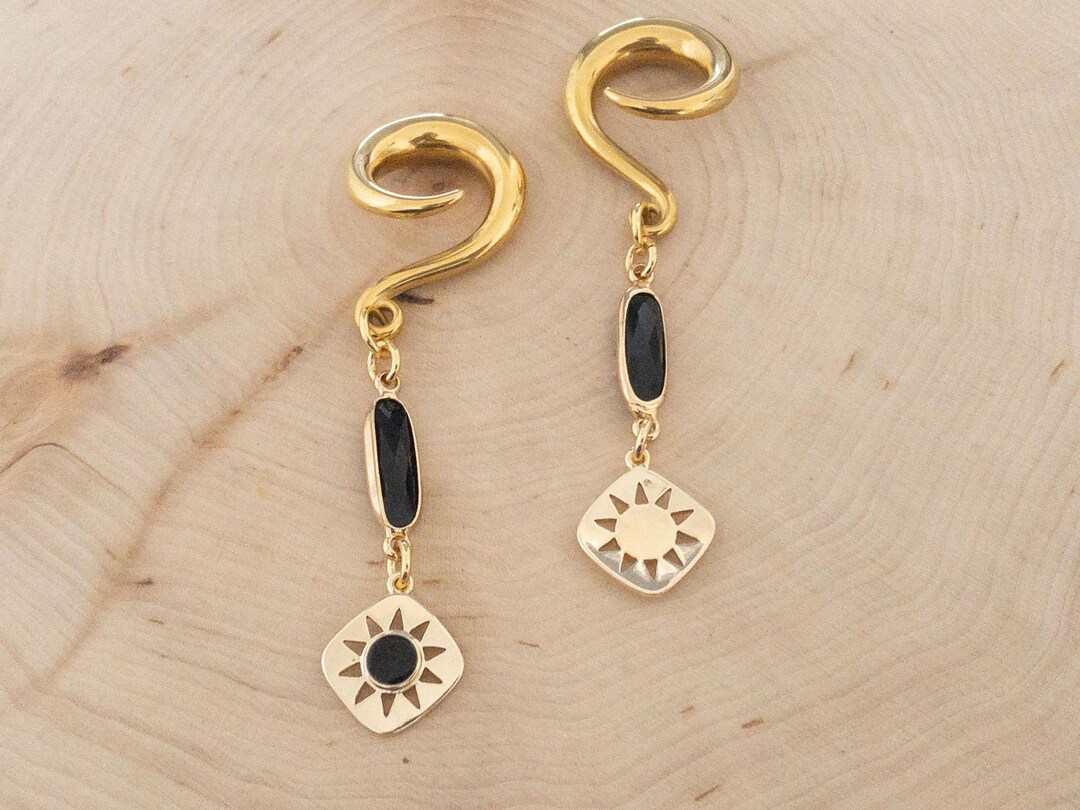6g 2g 0g 00g Gold Sun W/black Glass Jewel Ear Hooks Lightweight Drop