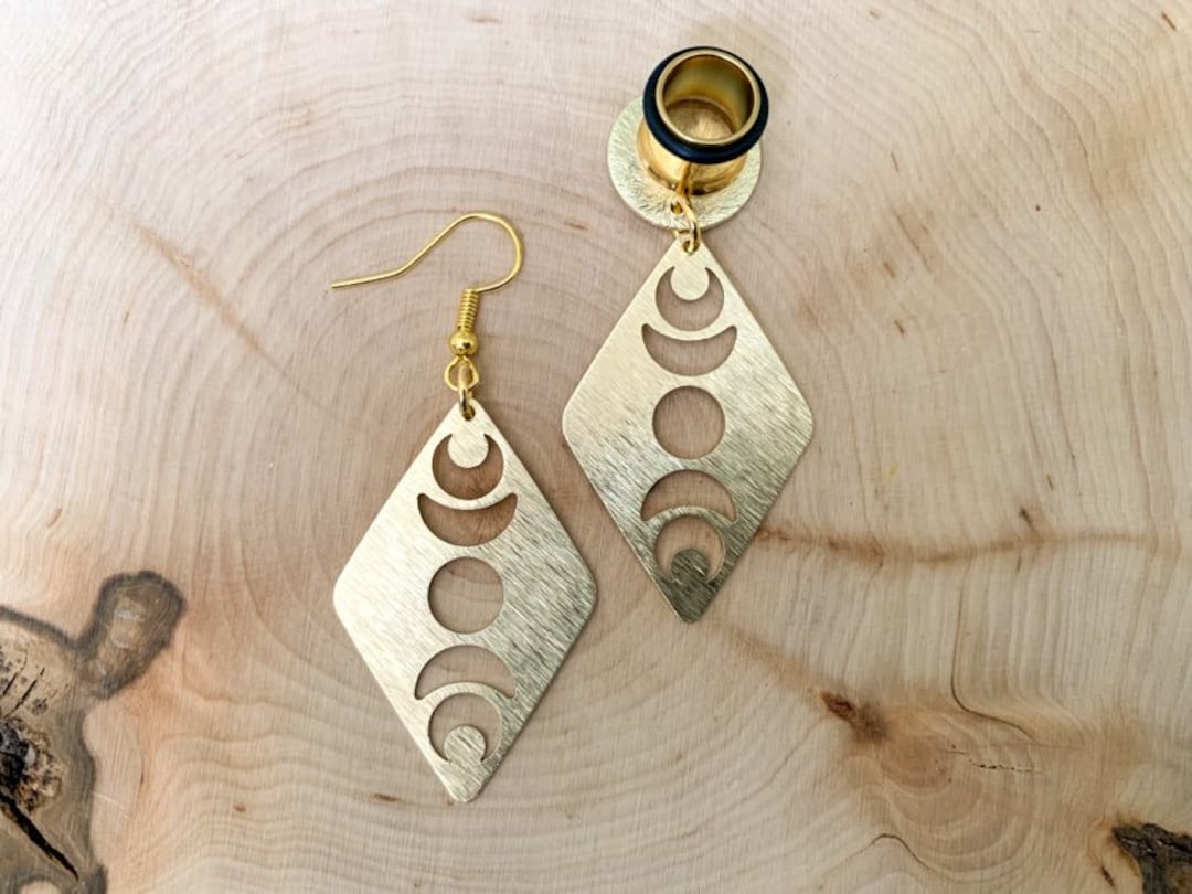 8g-1&#39; (25mm) Gold Diamond Shape Moon Phases Lightweight Drop Dangle Earrings Gauges/Earplugs Hider Plugs