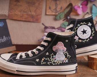 Custom Converse Embroidered Shoes,1970s Converse Chuck Taylor,Converse Custom Small Flower/Small Flower Embroidery