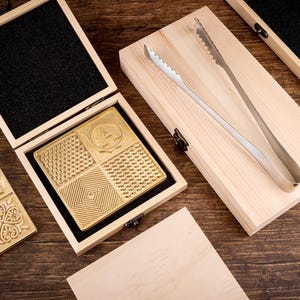 Piatto per il ghiaccio personalizzato, vassoio per cubetti di ghiaccio personalizzato, stampo in ottone per il ghiaccio, timbro per ghiaccio personalizzato monogramma, piatto per cubetti di ghiaccio, timbro per ghiaccio aziendale