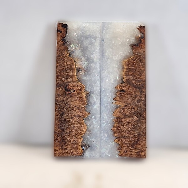 Échelles de couteau - Maple Burl Resin Art Hybrid - Book Matched Set
