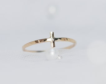 Cross Ring / Gold Cross Ring / Stacking 14K Gold Filled Ring / Gold or Sterling Sliver / Stackable Ring / Dainty Cross Ring Gift Thumb Ring