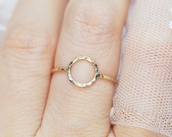 Open Circle Ring-  Hammered Gold Circle Ring - Gold or  Silver Simple Ring - Ring Boho - Stacking Ring - Chic  Simple Ring- Minimalist Ring