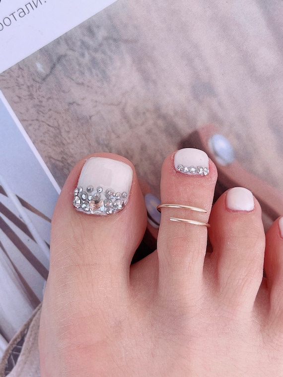 Buy Silver Spring Toe Ring( pair) Online - Unniyarcha