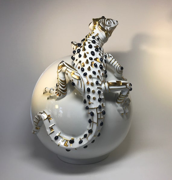 Sapphires, 24k Pure Gold And Porcelain, Oversized Luxury Lizard, Caviar Bowl By Jiri Lastovicka, Atelier JM Lesov, Thun
