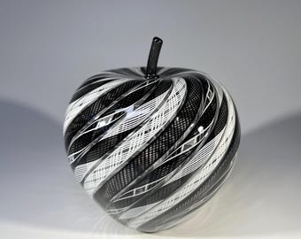 Delicious Zanfirico Hand Blown Apple By Mike Hunter, Twists Studio, Scotland