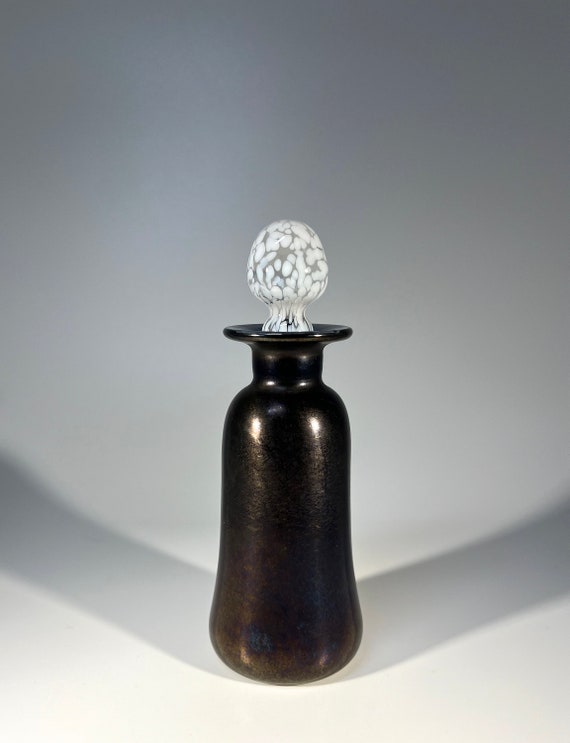 Elegant Bronze Iridescent English Glass Perfume Bottle By Andrew Sanders c1980s