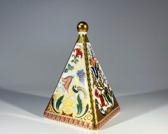 English Spode Bone China Pyramid, Gilded Imari Paperweight