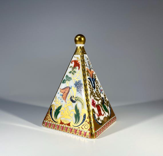 English Spode Bone China Pyramid, Gilded Imari Paperweight