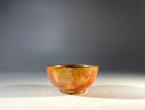 Miniature Ordinary Strange Creature Lustre Bowl By Daisy Makeig-Jones For Wedgwood, Circa 1920