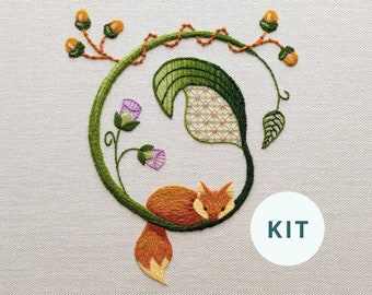 Fox crewelwork embroidery kit, Fox thread painting embroidery kit and stitching tutorial, Elara Embroidery DIY hoop art kit with wool thread