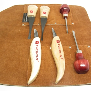 Flexcut Beginner Palm and Knife Set Ramelson Gouge & Bent V Woodcarving Tools