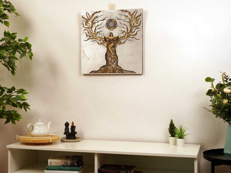 Feminine-inspired Shakti motif with flowing lines and delicate curves, presenting a warm, bohemian feel