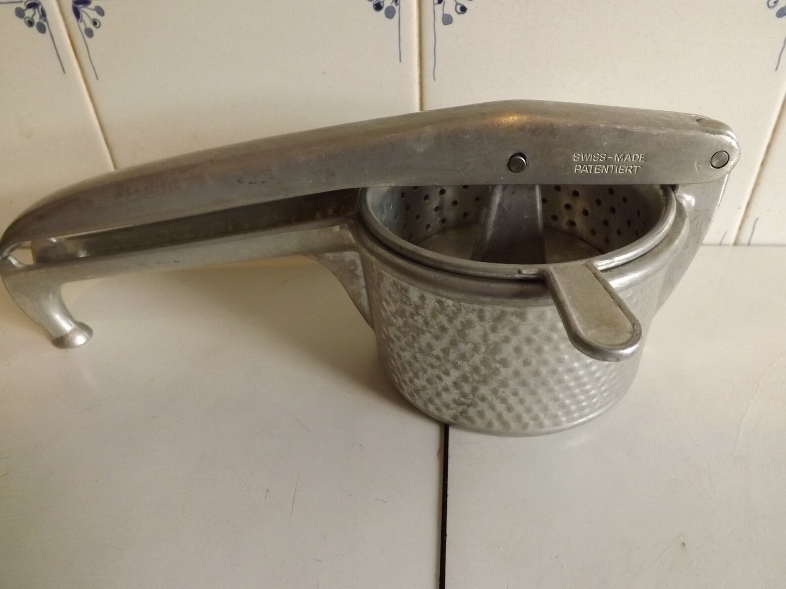 Vintage FRUIT PRESS smoothies juice squeezer food press Etsy