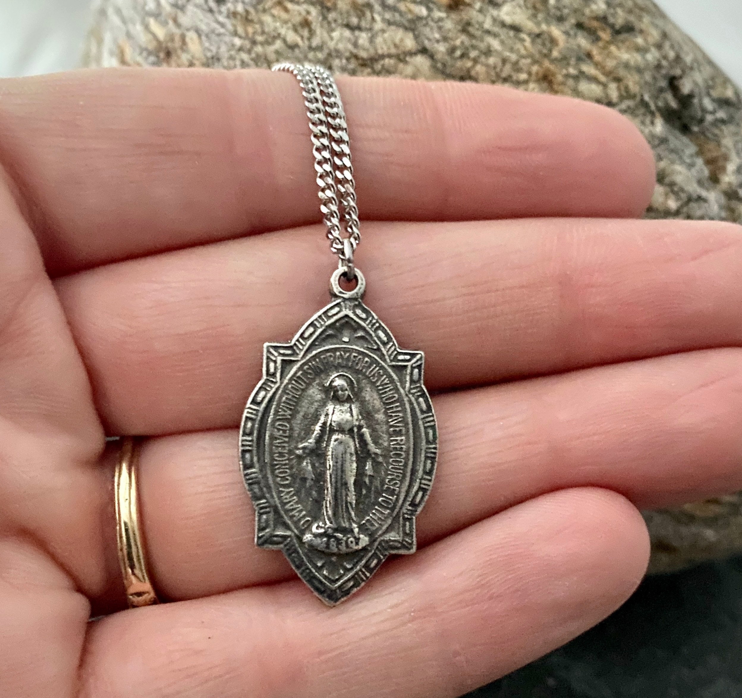 Cool Review About Mens Miraculous Medal Necklace