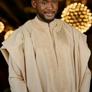 AGBADA für Männer, Afrikanische AGBADA, Afrikanischer Hochzeitsanzug, Groomsmen-Anzug, Bräutigam Anzug, Afrikanische Herrenbekleidung, 3-teiliger Herrenanzug, Freier DHL-Express
