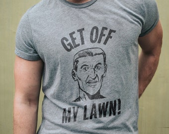 Togliti dal mio prato! — T-shirt Premium Unisex di riferimento sarcastica, divertente e pop-culture
