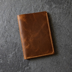 Porta pasaporte de cuero Horween/Acadia