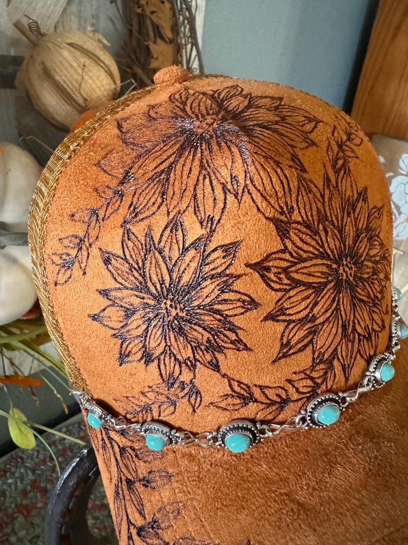 Custom Burned Sunflower Ball Cap with Turquoise Silver Hat Chain, Daisy Western Hat bild 3