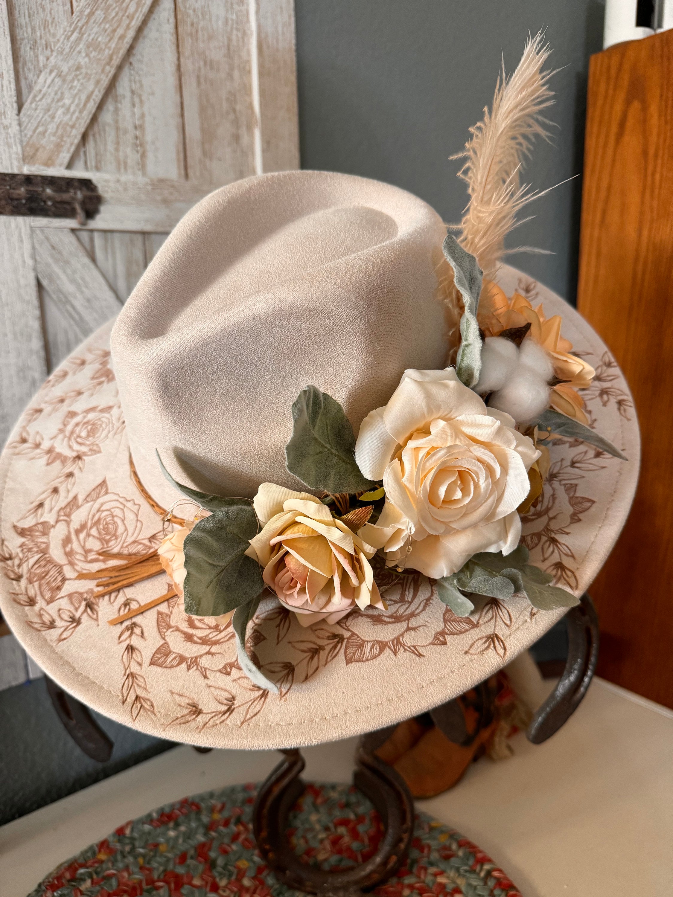 Custom Made Bridal boho Hat for Women sz M New beige Boho Western Wedding Floral & Feather Bridal Hat in Tan 984k  main image 2