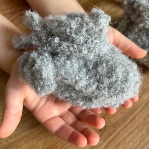 Newborn Booties/ Newborn gift/ Extra soft/ Alpaca boucle yarn/ Light and fluffy