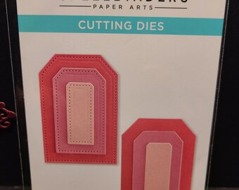 Spellbinders - Etiquetas punteadas