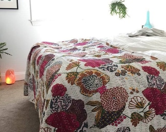 Handgjort blommigt kantha-täcke kantha-överkast i flerfärgad storlek
