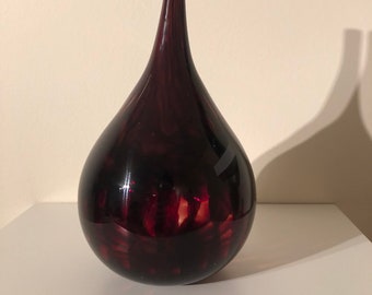Handblown Art Glass Flower Vase garnet red 9 inches tall