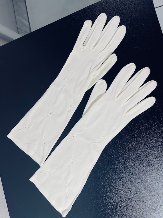 Wedding Long Gloves WEAR RIGHT Vintage 1960s Gloves Retro Bridal Gloves  Size 6 100% Nylon White Gloves Ladies White Gloves - Etsy