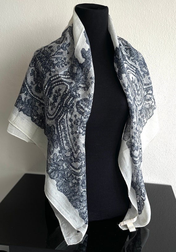 BANANA REPUBLIC Scarf Women's scarf made in India 