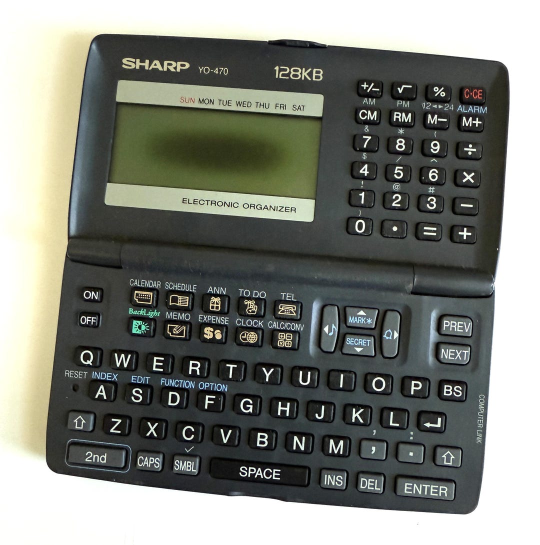 SHARP 128KB Organizer Electronic Hand Held Organizer Vintage Sharp